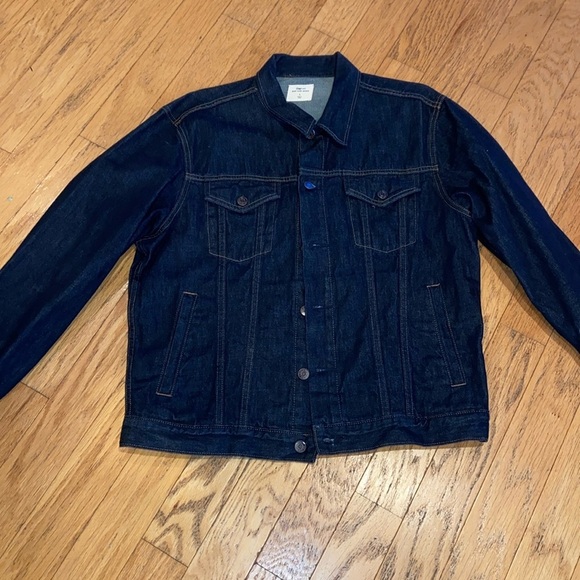 Gap jean jacket - Picture 1 of 6